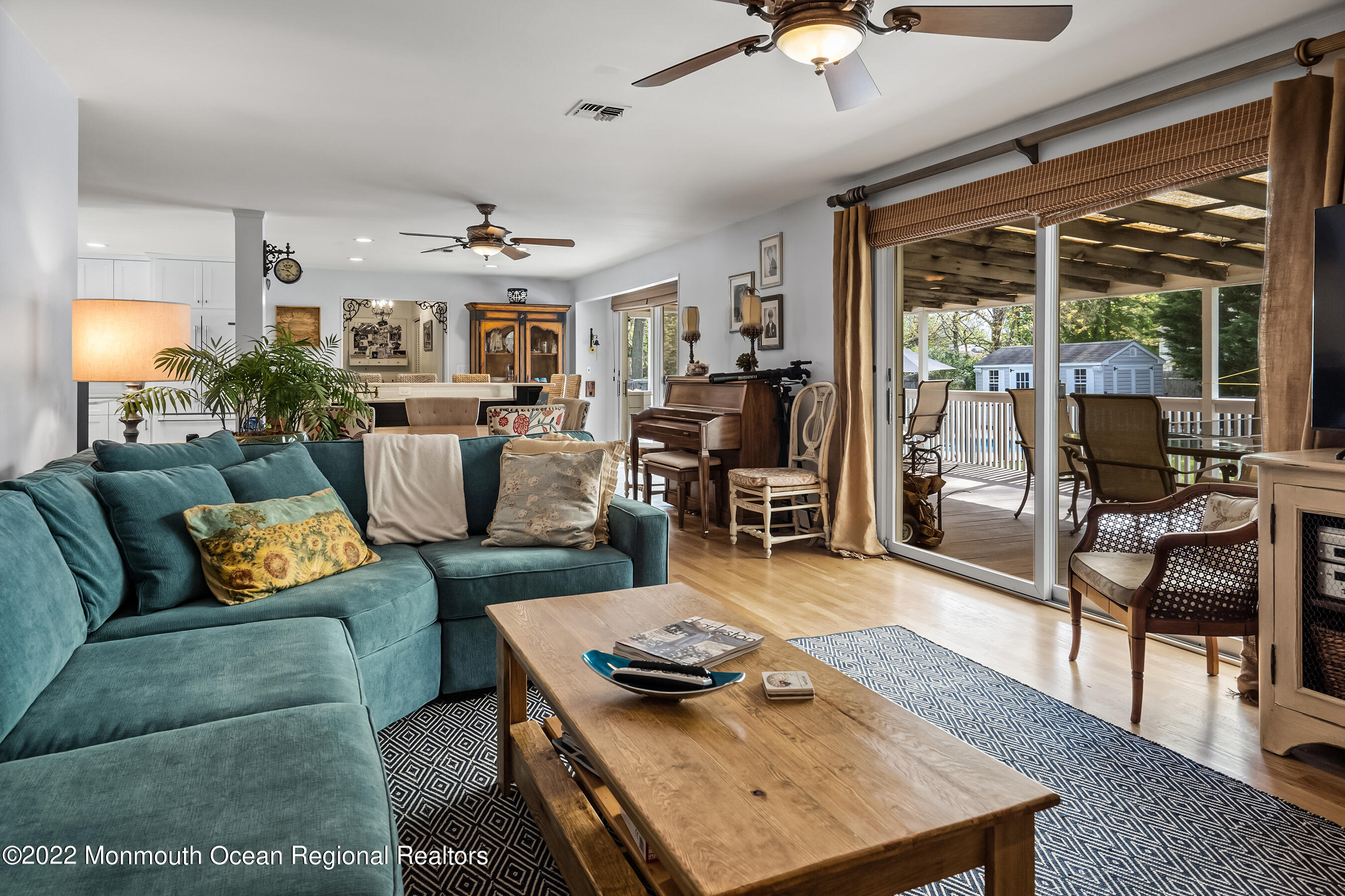 9 Lawrence Drive Brick, NJ 08724 - Photo 15 of 39 Living1c