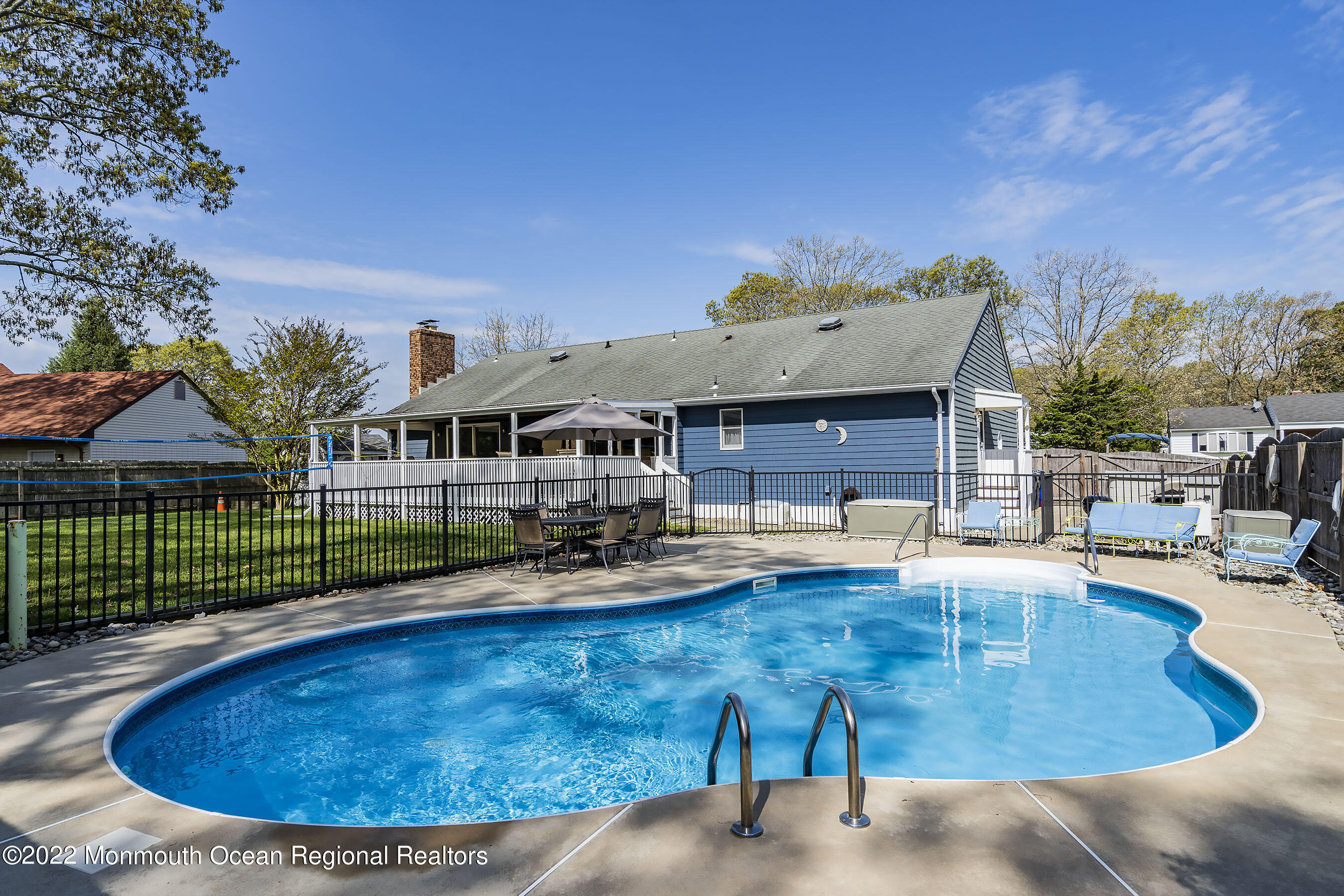 9 Lawrence Drive Brick, NJ 08724 - Photo 28 of 39 RearRight