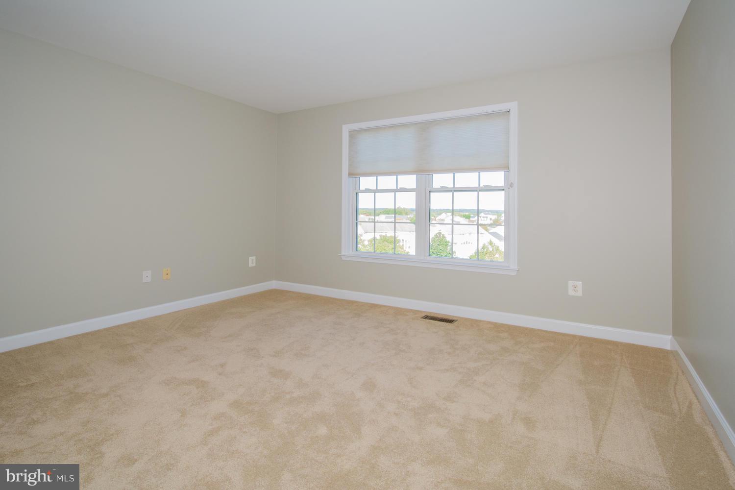 5986 Calvert Way Eldersburg, MD 21784 - Photo 17 of 40 an empty room with a window