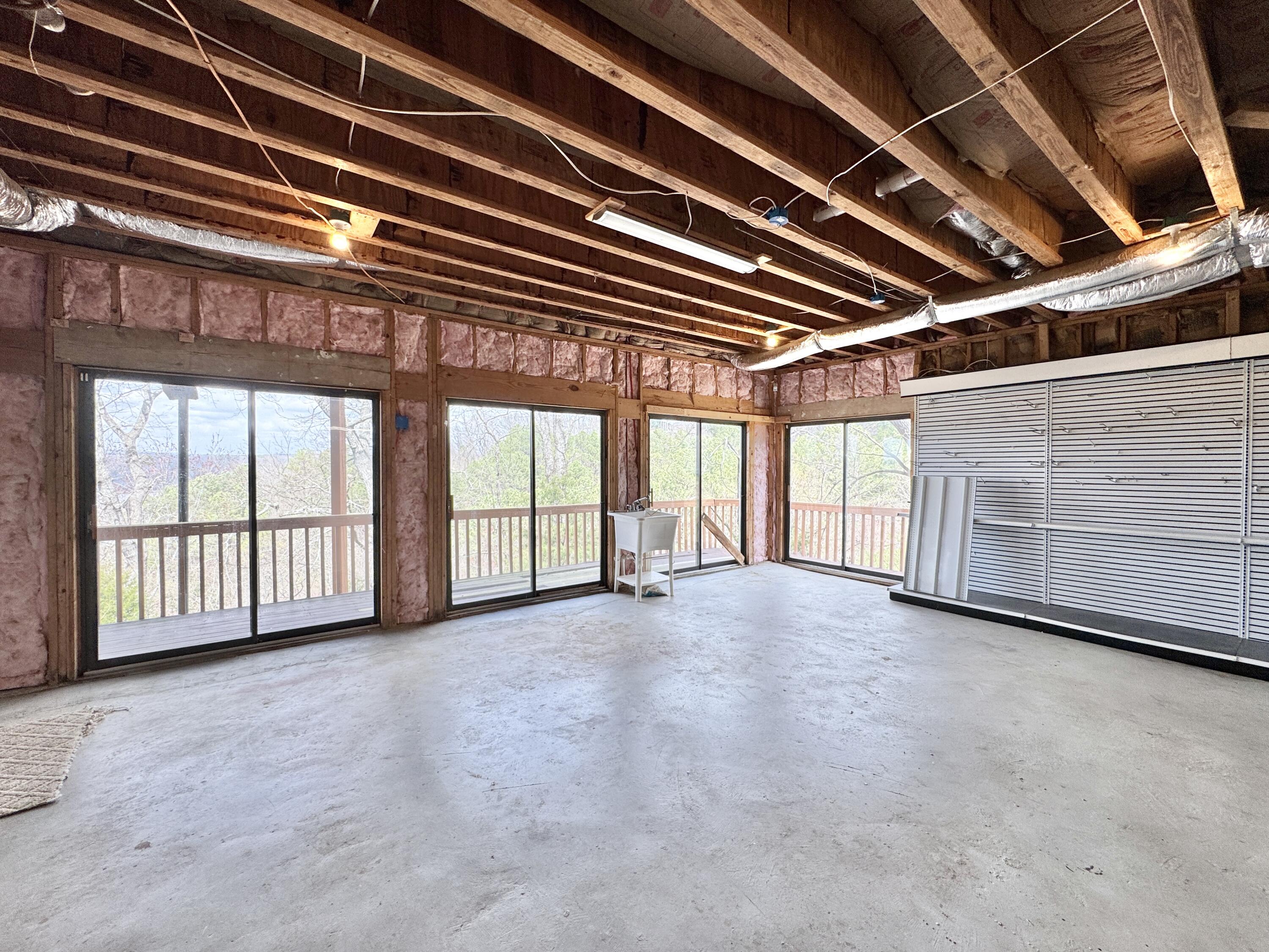 5703 Laurel Ridge Road Chattanooga, TN 37416 - Photo 59 of 67 Workshop