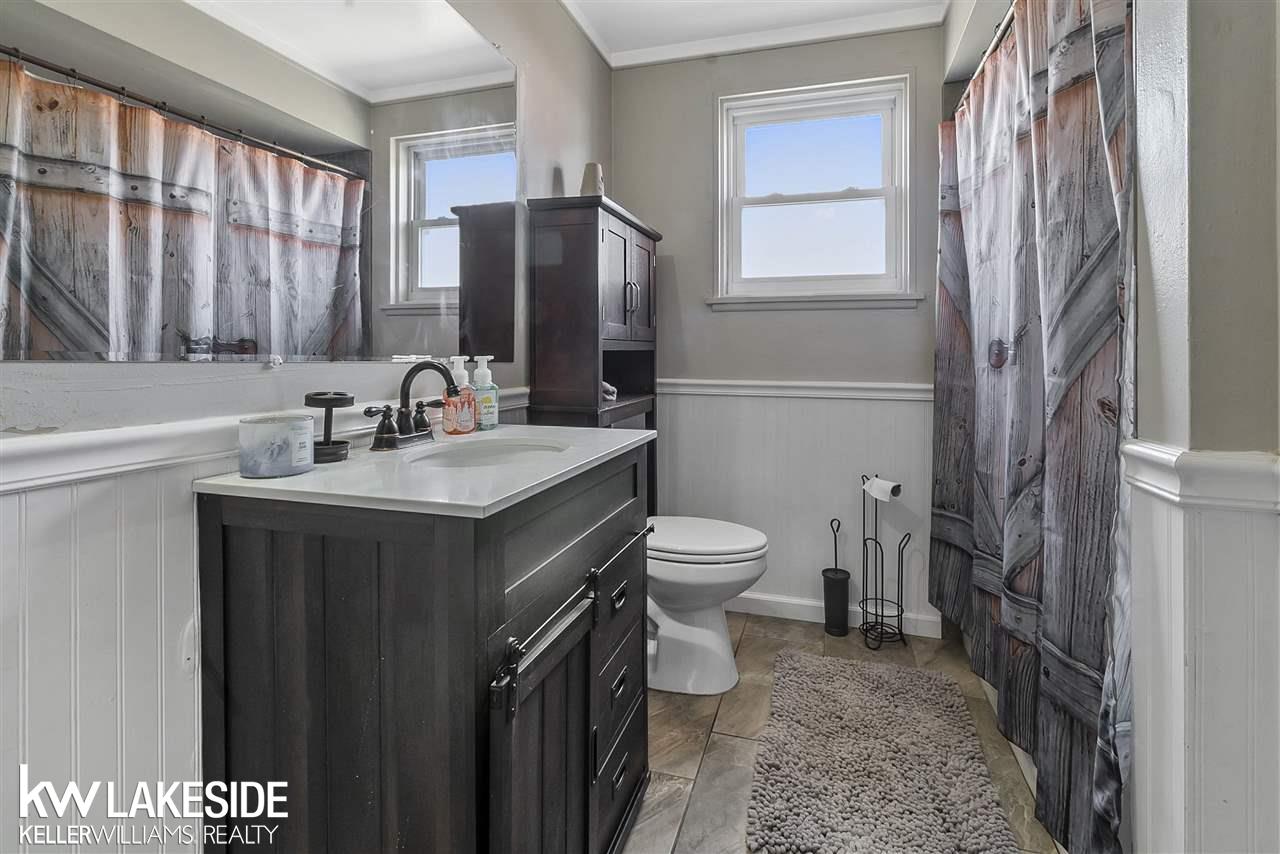 52851 Chesterfield Road New Baltimore, MI 48051 - Photo 36 of 54 31390713-35.JPG