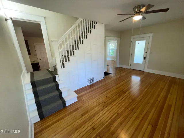 $499,900 | 7-9 Snowden Avenue, Bethlehem, NY 12054