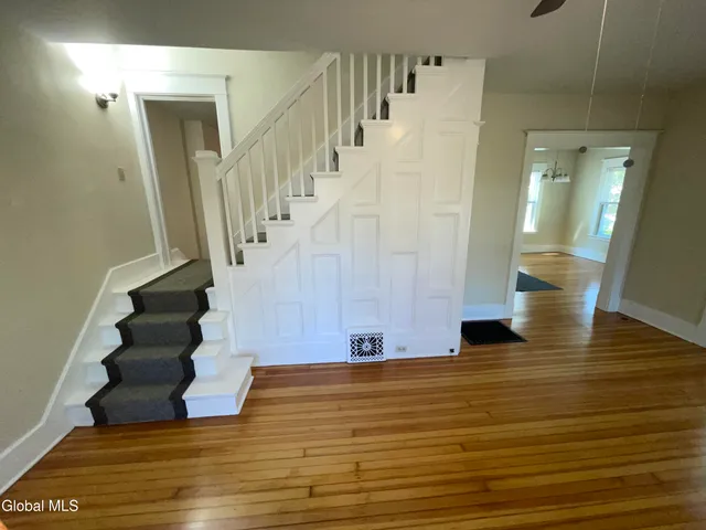 $499,900 | 7-9 Snowden Avenue, Bethlehem, NY 12054