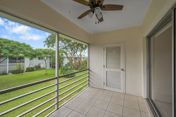 $1,600 | 2340 Southwest 22nd Avenue, Unit 306, Delray Beach, FL 33445