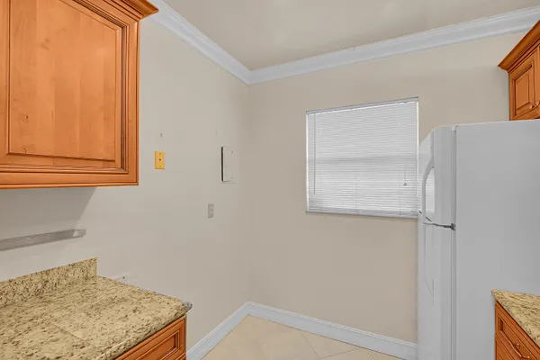 $1,600 | 2340 Southwest 22nd Avenue, Unit 306, Delray Beach, FL 33445