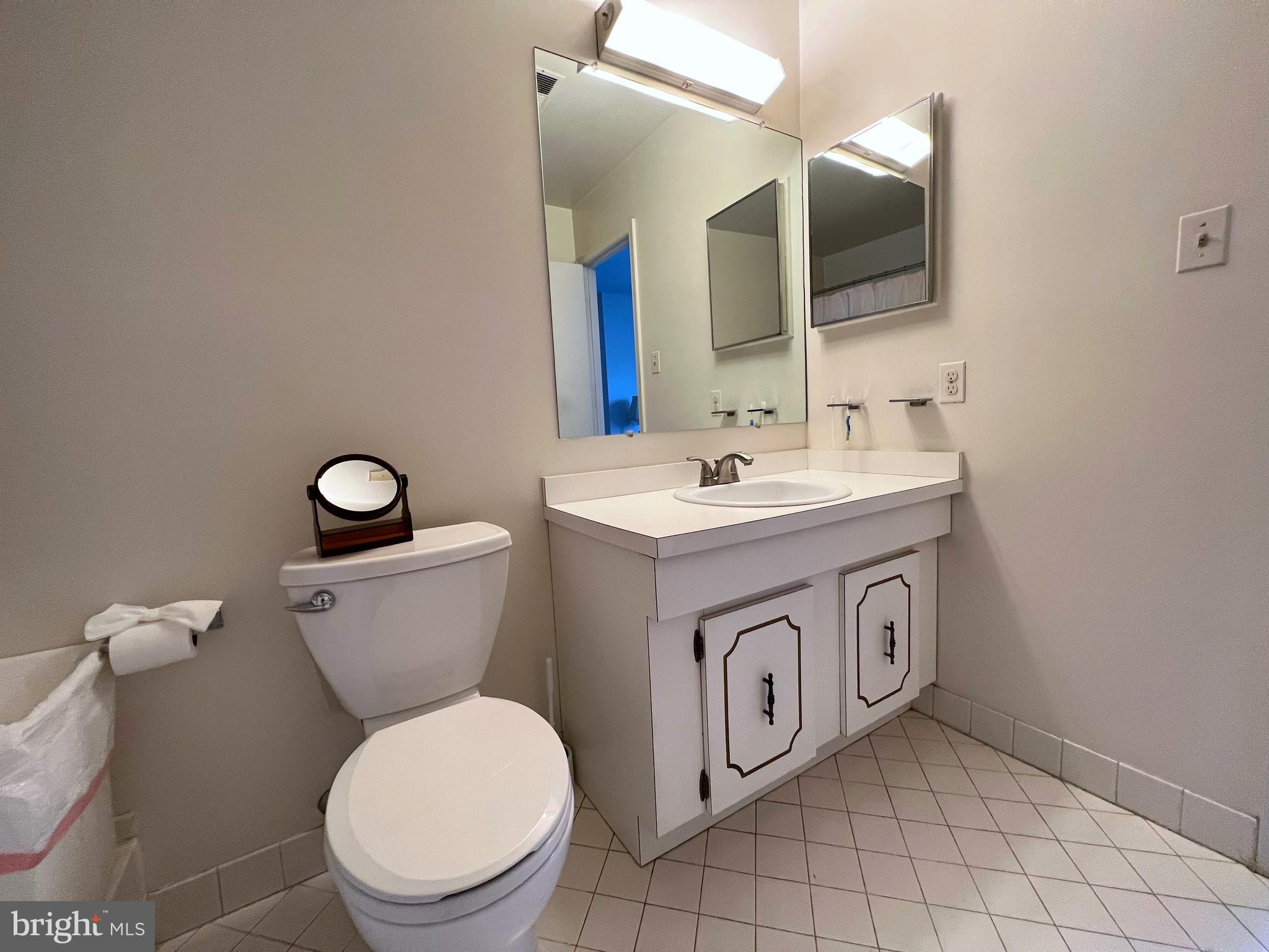 15016 Whitegate Road Silver Spring, MD 20905 - Photo 26 of 36 Full Bath
