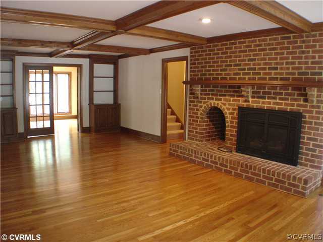 Den/Family/Great Room - Family Room has fireplace,