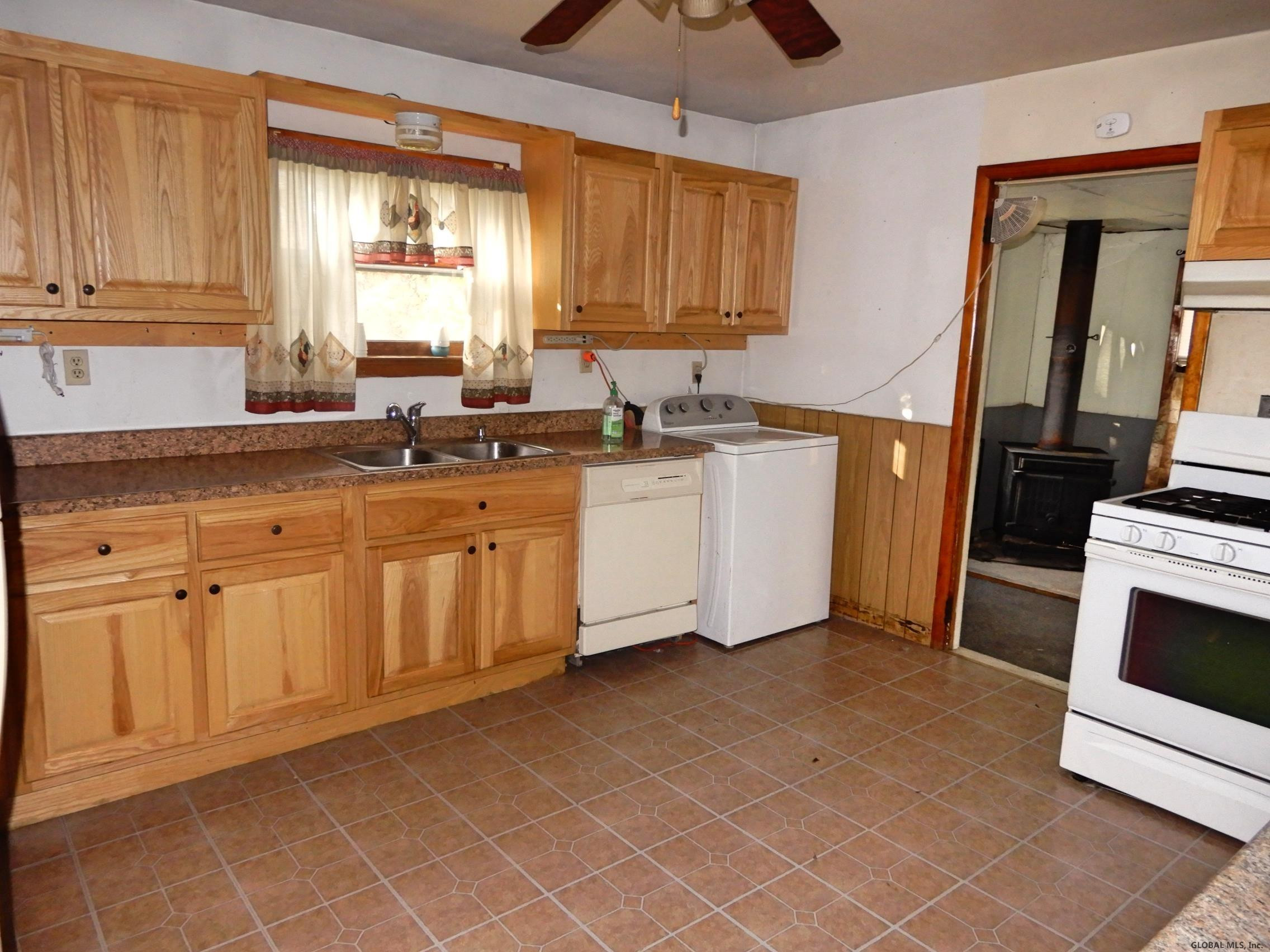 107 Haughney Road Troy, NY 12182 - Photo 8 of 15 Photo 8