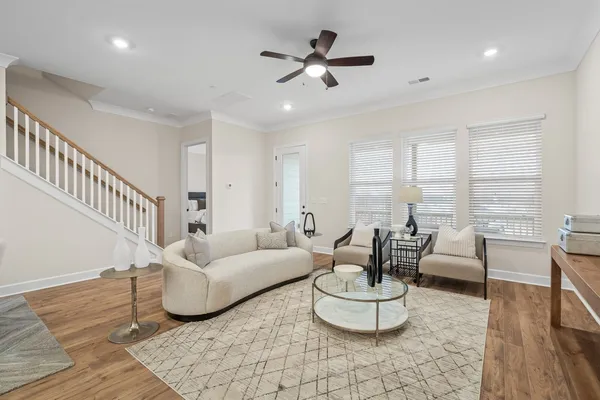 $674,990 | 460 Buckwood Avenue West, Thompson's Station, TN 37179