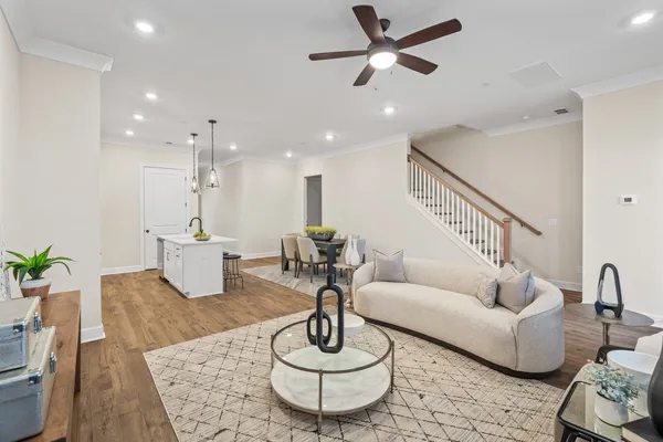 $674,990 | 460 Buckwood Avenue West, Thompson's Station, TN 37179