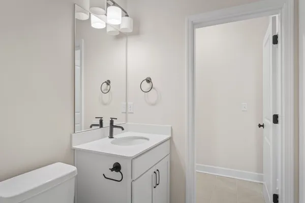 $674,990 | 460 Buckwood Avenue West, Thompson's Station, TN 37179