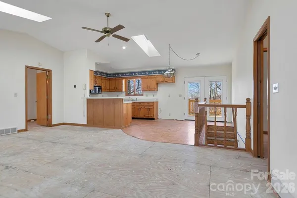 $475,000 | 416 Kanasgowa Drive, Brevard, NC 28712