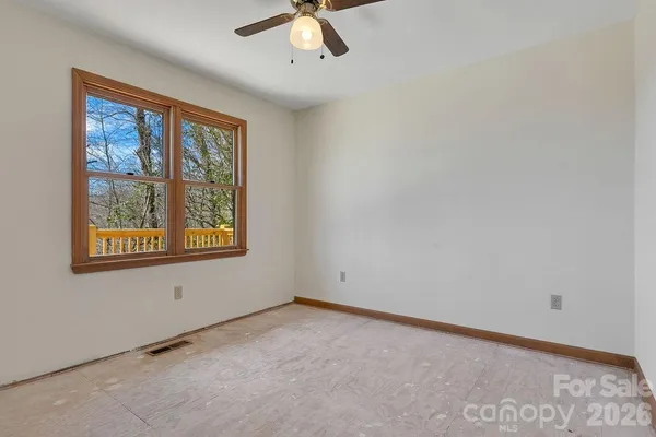 $475,000 | 416 Kanasgowa Drive, Brevard, NC 28712