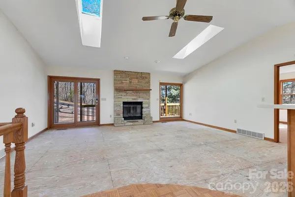 $475,000 | 416 Kanasgowa Drive, Brevard, NC 28712