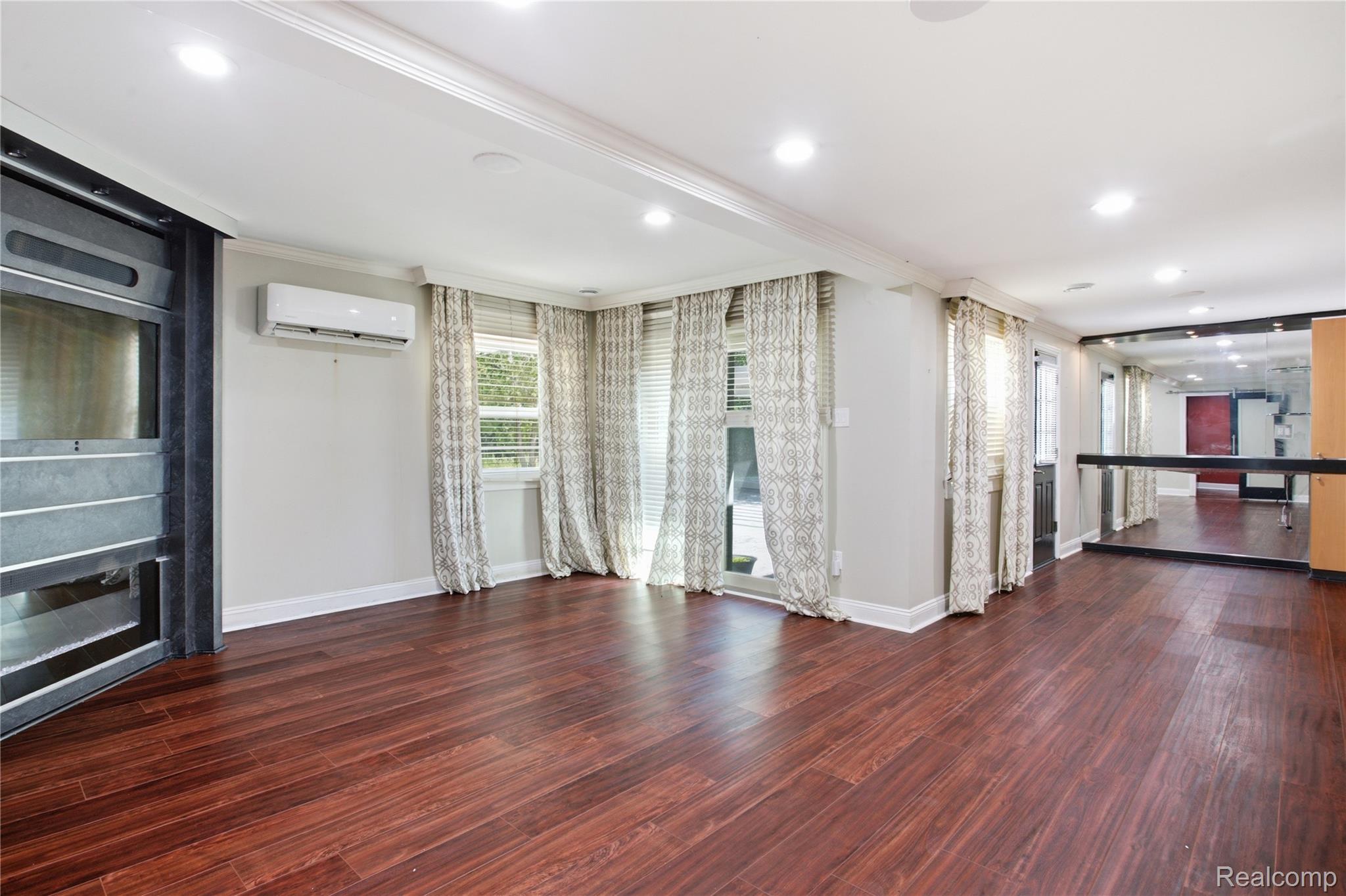 3812 Terrybrook Road West Bloomfield, MI 48322 - Photo 18 of 43 244A7363.jpg