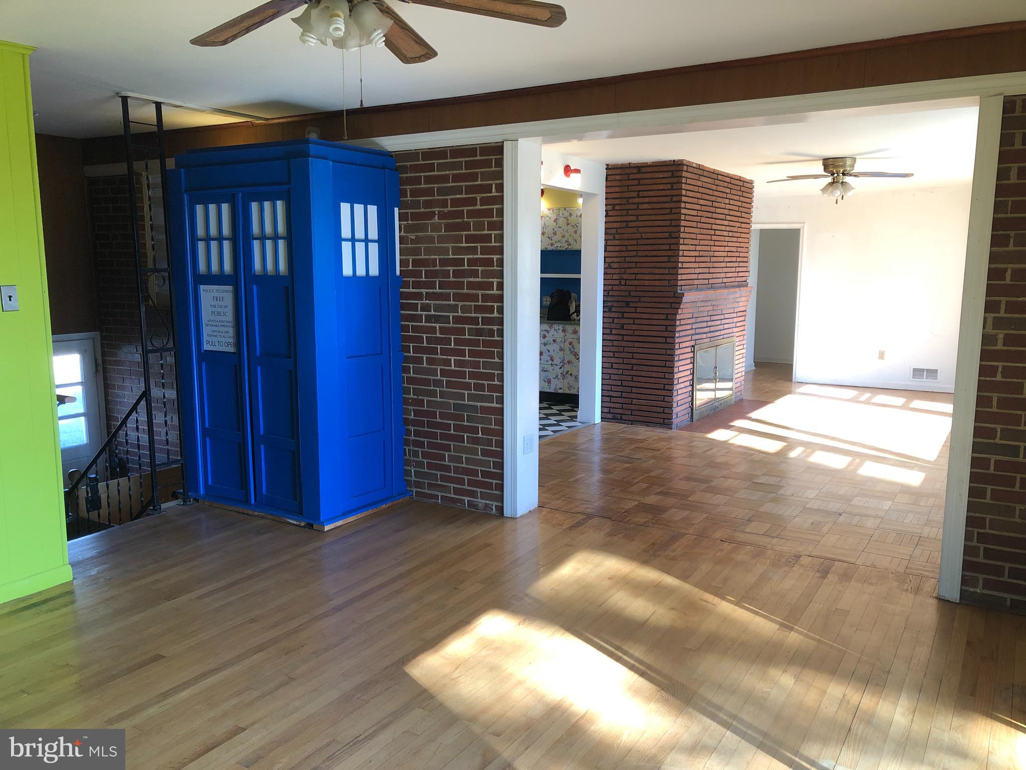 1610 Lee Road Fort Washington, MD 20744 - Photo 15 of 57 Main level transition dining to living