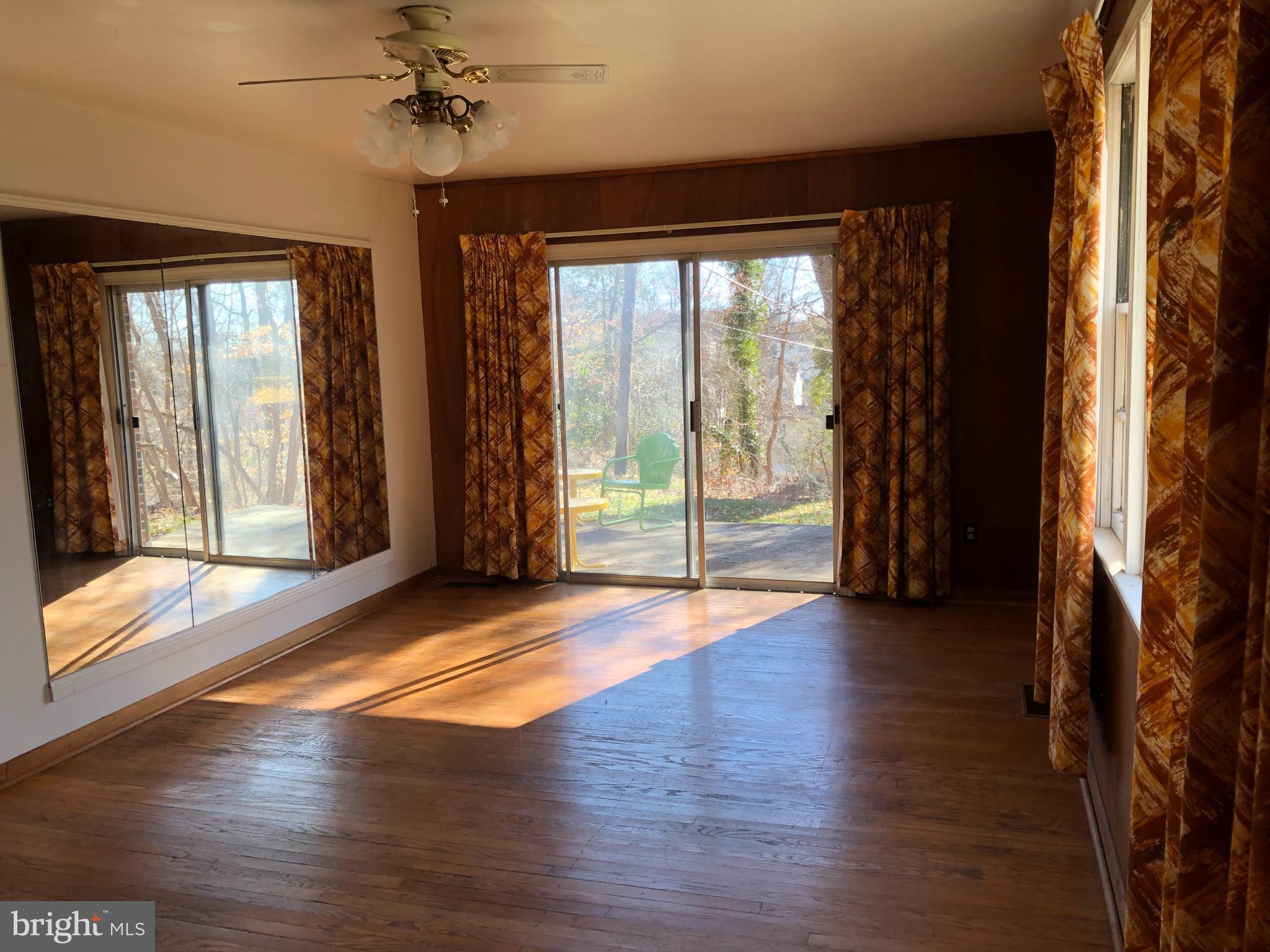 1610 Lee Road Fort Washington, MD 20744 - Photo 33 of 57 Master bedroom with sliders to patio