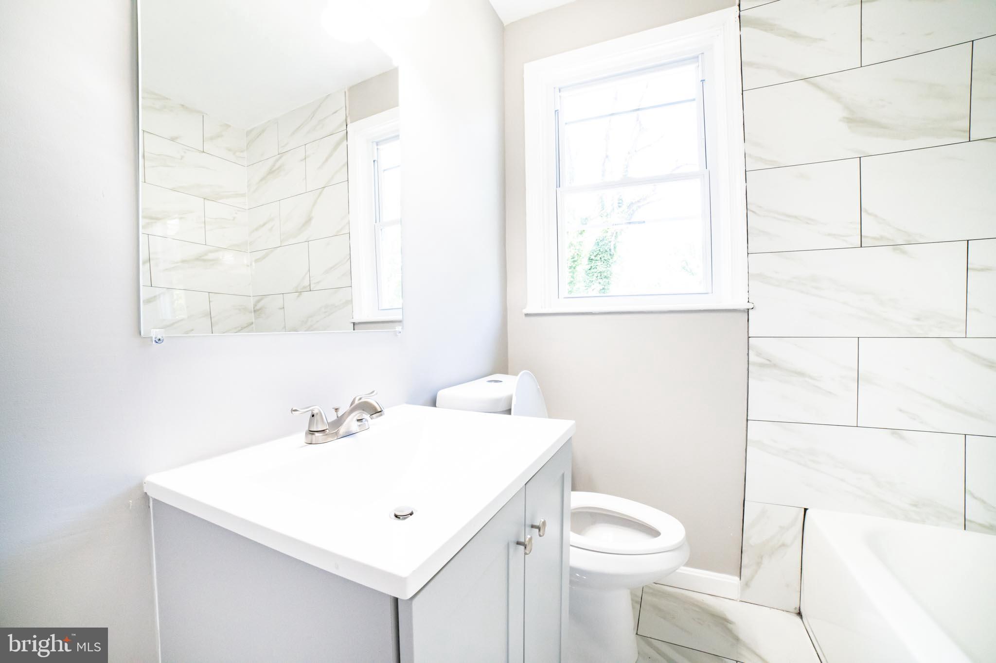 427 South Wickham Road Baltimore, MD 21229 - Photo 12 of 26