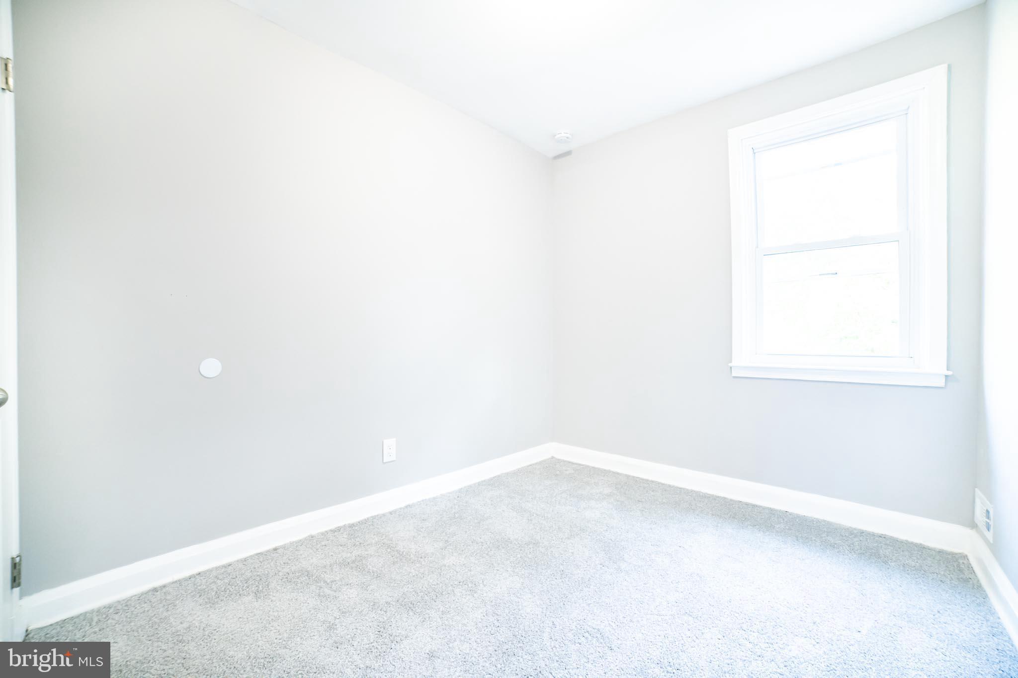 427 South Wickham Road Baltimore, MD 21229 - Photo 14 of 26