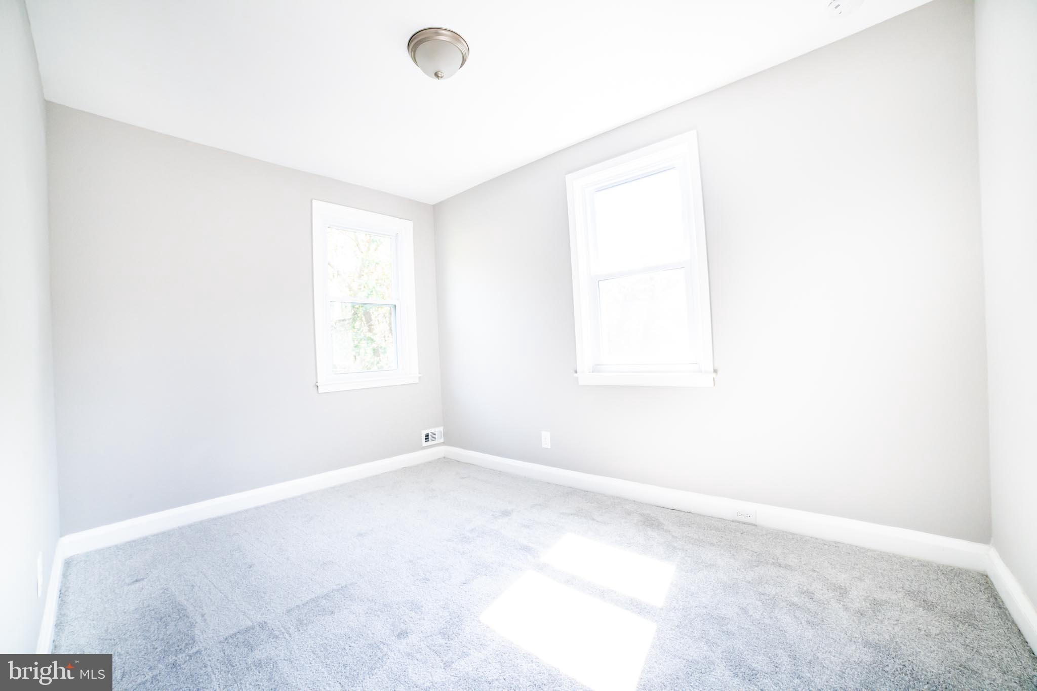 427 South Wickham Road Baltimore, MD 21229 - Photo 16 of 26