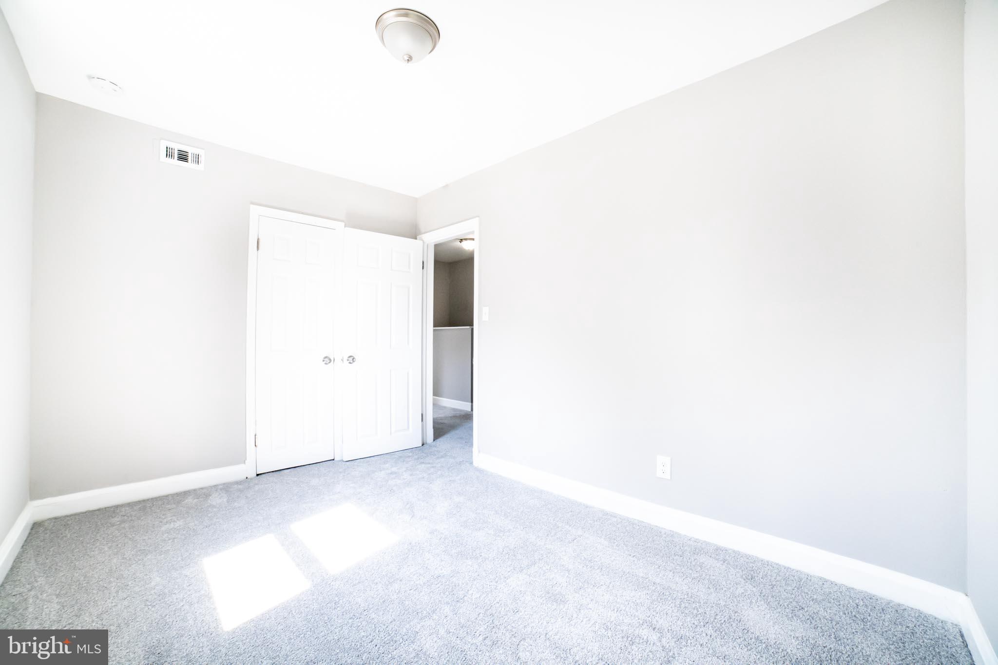 427 South Wickham Road Baltimore, MD 21229 - Photo 17 of 26