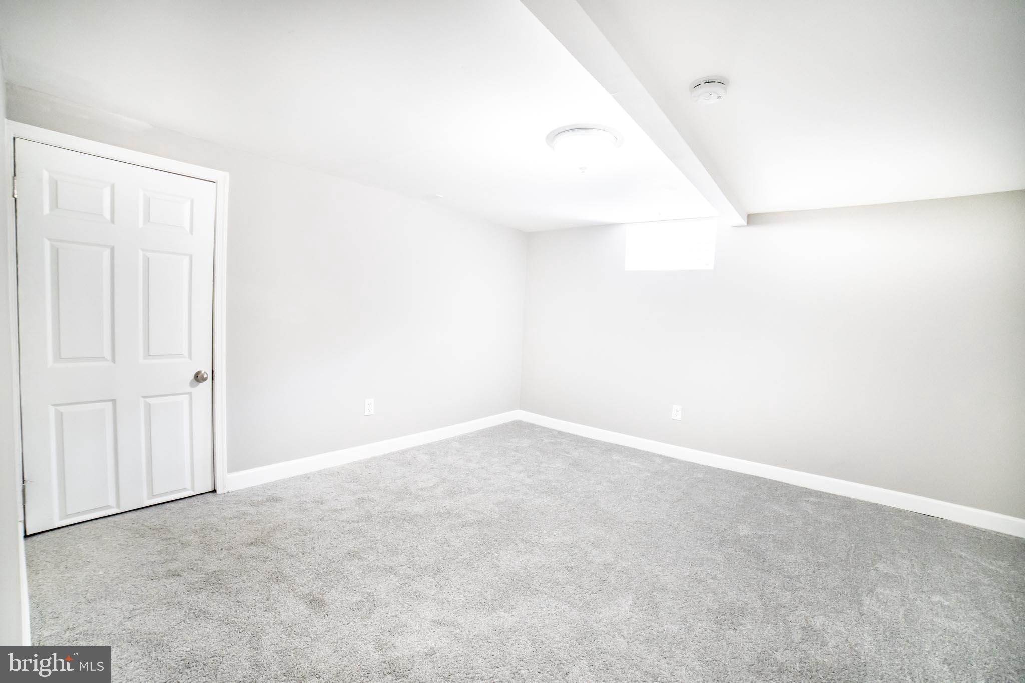 427 South Wickham Road Baltimore, MD 21229 - Photo 20 of 26