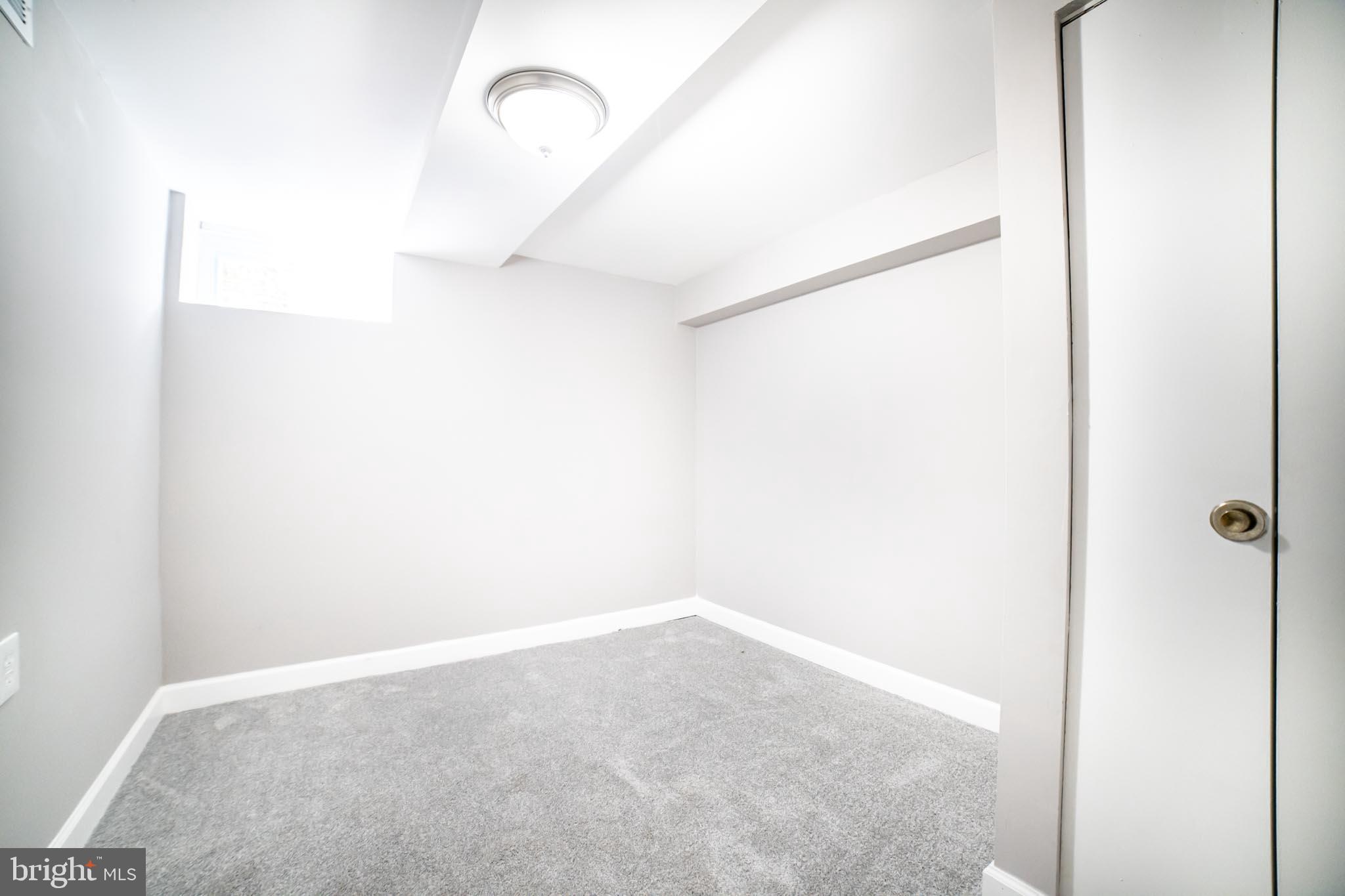 427 South Wickham Road Baltimore, MD 21229 - Photo 24 of 26