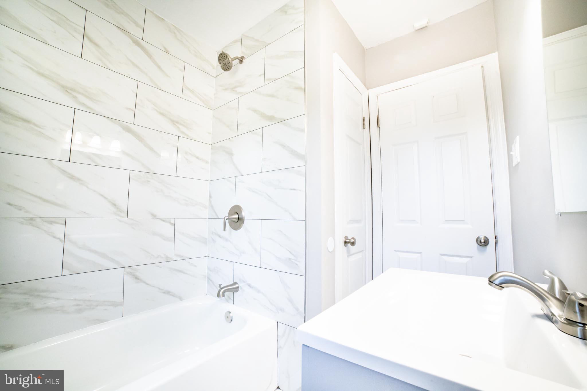 427 South Wickham Road Baltimore, MD 21229 - Photo 10 of 26