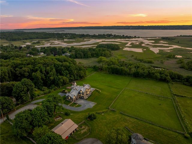 $6,995,000 | 82 Nonquit Lane, Tiverton, RI 02878