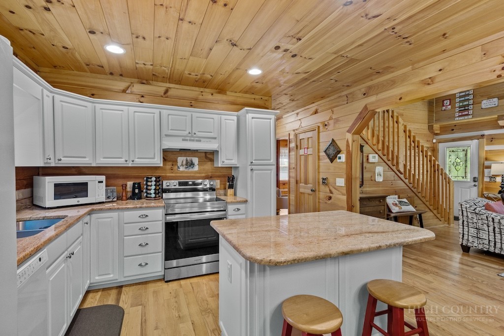 339 Welcome Way Boone, NC 28607 - Photo 15 of 47 Gallery Image 15