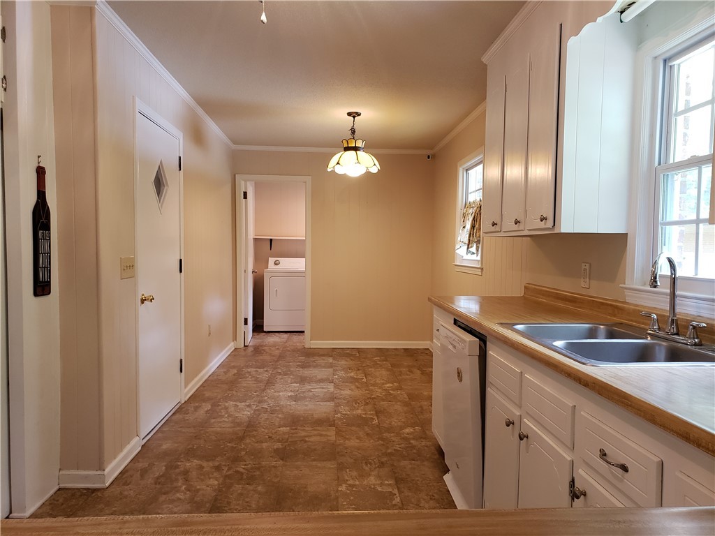222 Phil Watson Road Anderson, SC 29625 - Photo 8 of 19 Gallery Image 8