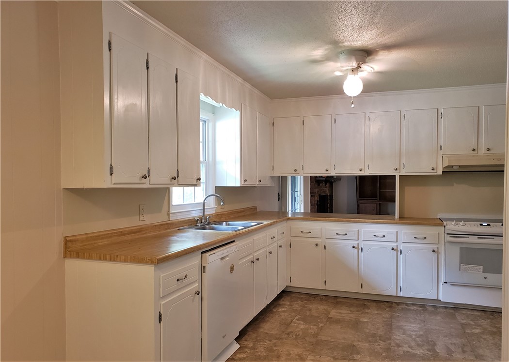 222 Phil Watson Road Anderson, SC 29625 - Photo 9 of 19 Gallery Image 9
