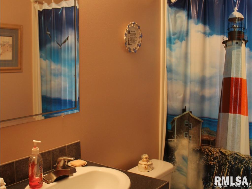 2036 East Cedar Street Springfield, IL 62703 - Photo 17 of 25 Gallery Image 17