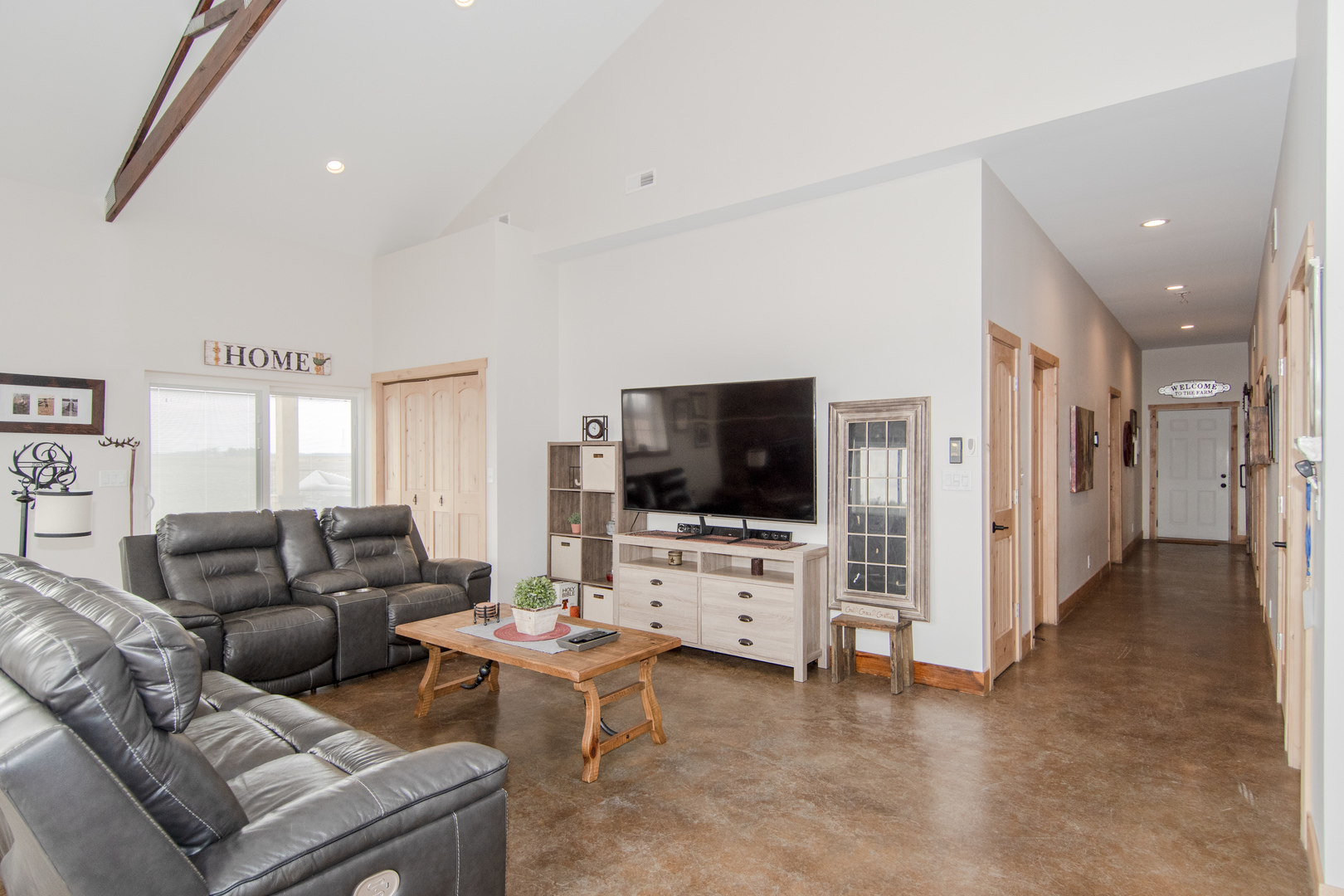 1255 West Dupont Road Morris, IL 60450 - Photo 15 of 26 a living room with furniture and a flat screen tv