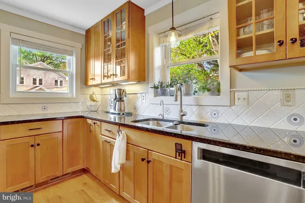 $1,425,000 | 2000 North George Mason Drive, Arlington, VA 22205