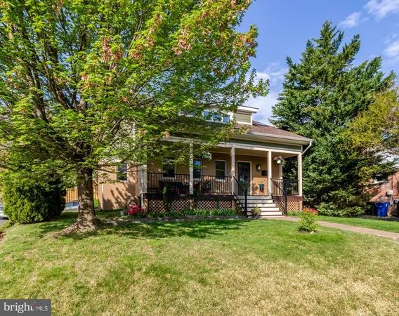 $1,425,000 | 2000 North George Mason Drive, Arlington, VA 22205