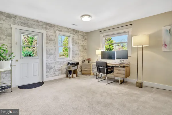 $1,425,000 | 2000 North George Mason Drive, Arlington, VA 22205