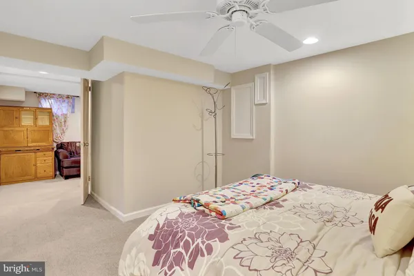 $1,425,000 | 2000 North George Mason Drive, Arlington, VA 22205