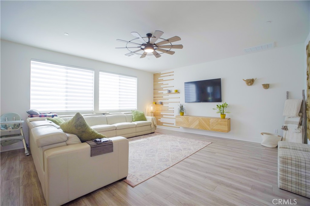 35323 Orchard Trail Fallbrook, CA 92028 - Photo 5 of 32 a living room with furniture and a large window