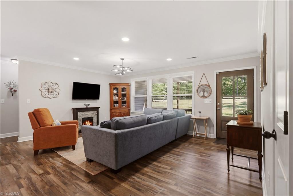 6569 Mt Lebanon Road Troy, NC 27371 - Photo 5 of 37