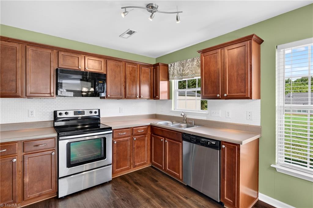 2509 Covington Loop Graham, NC 27253 - Photo 18 of 50