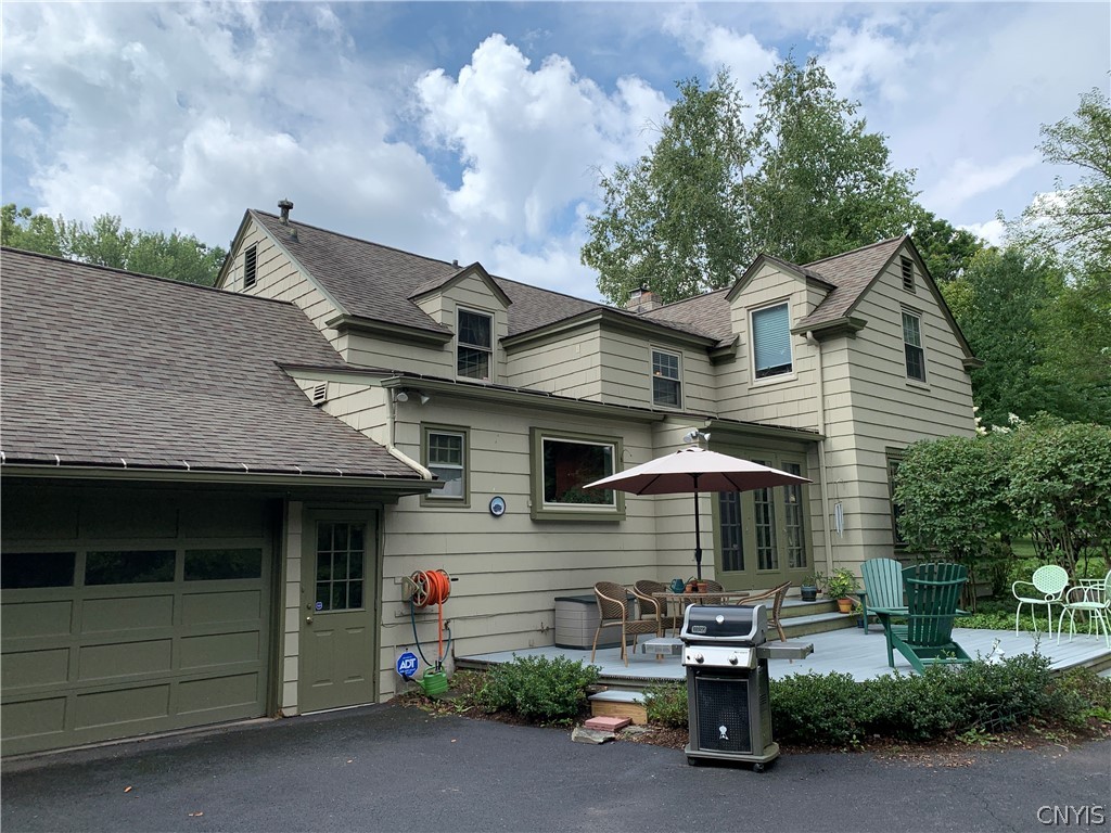 215 Dewitt Road Syracuse, NY 13214 - Photo 27 of 49 The expansive deck