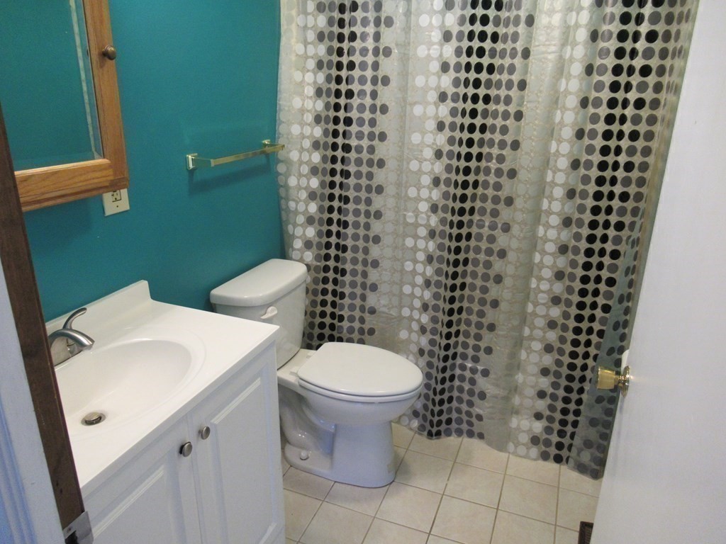 39 Crestmont Street Springfield, MA 01108 - Photo 15 of 28 Gallery Image 15