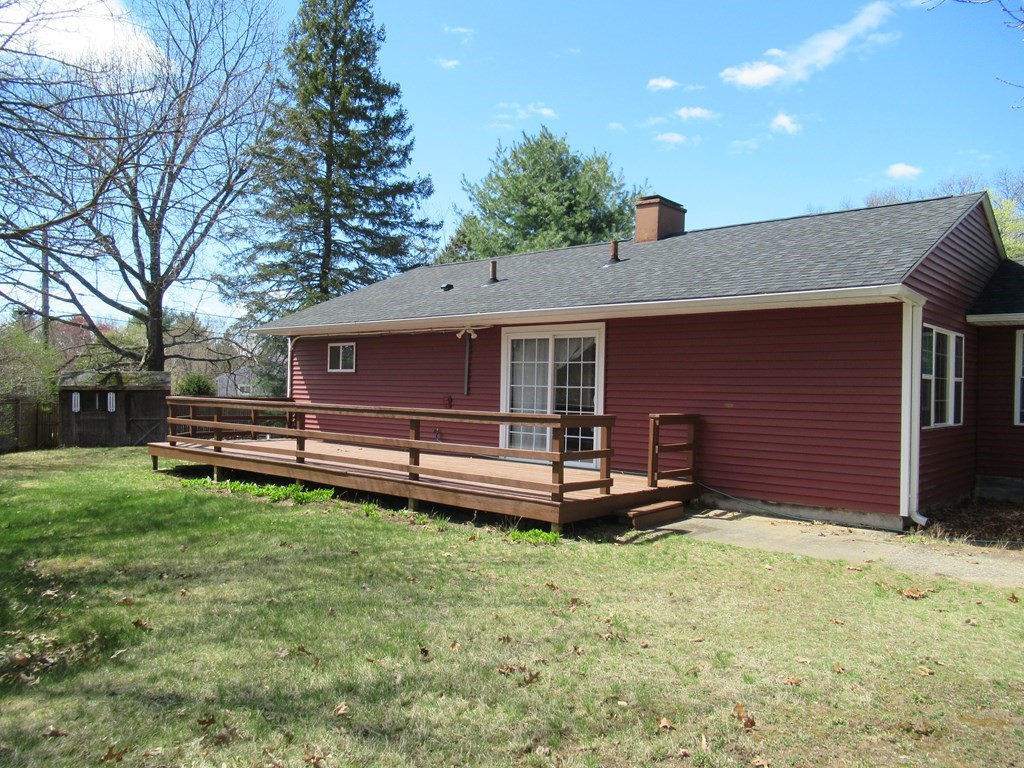 39 Crestmont Street Springfield, MA 01108 - Photo 25 of 28 Gallery Image 25
