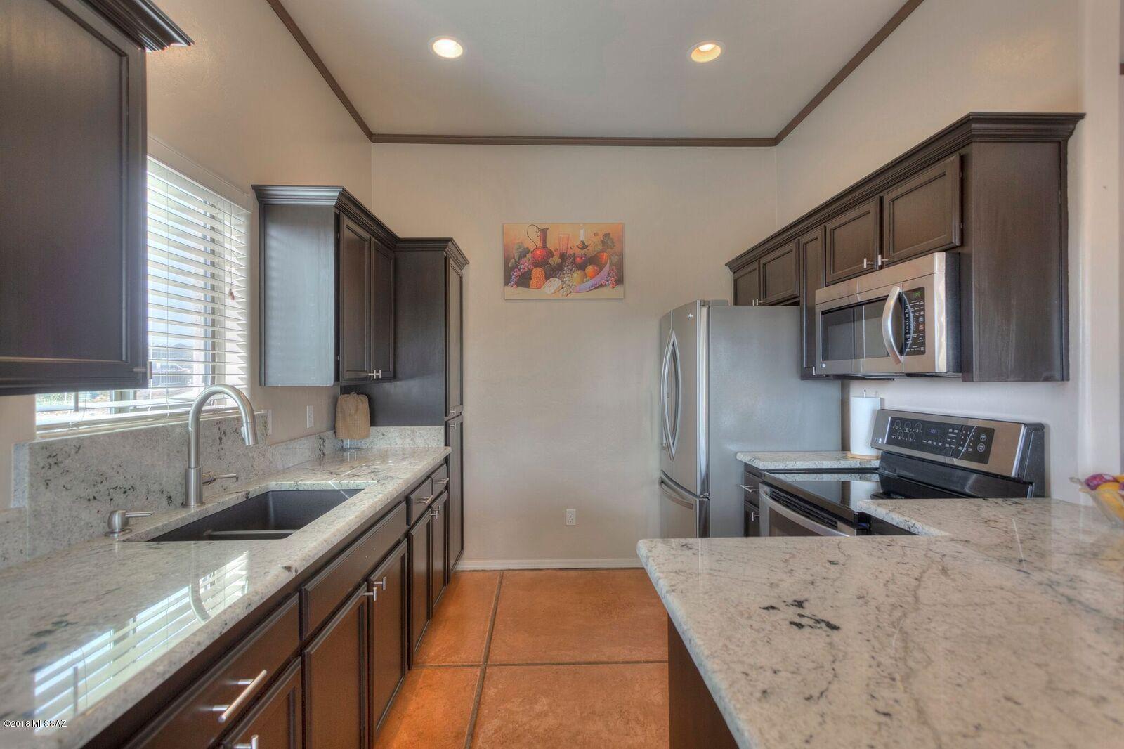 1637 Circulo Puerto Rio Rico, AZ 85648 - Photo 6 of 27