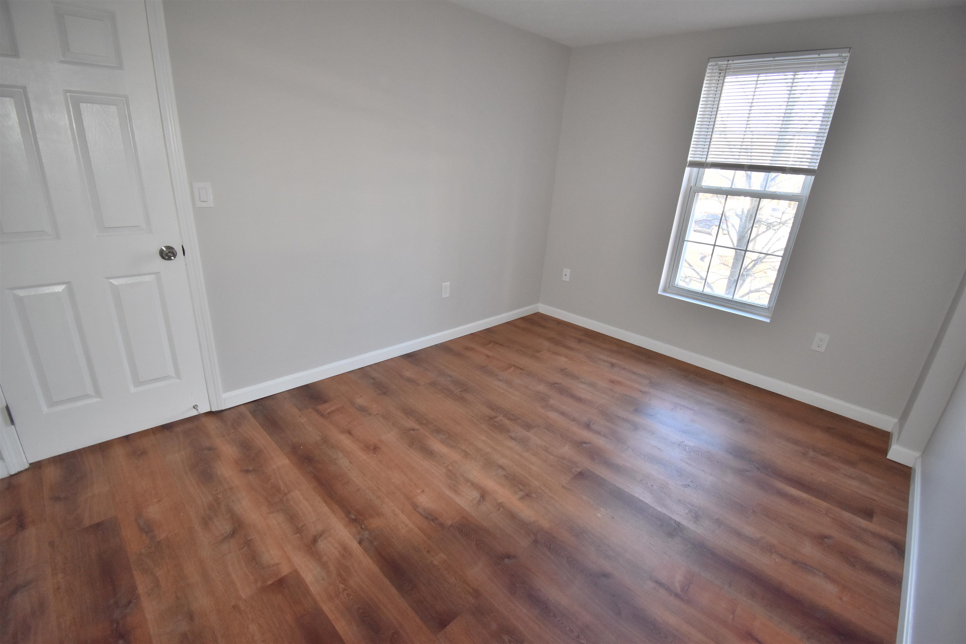 96 River Road, Unit 201 Manchester, NH 03104 - Photo 6 of 14 Gallery Image 6