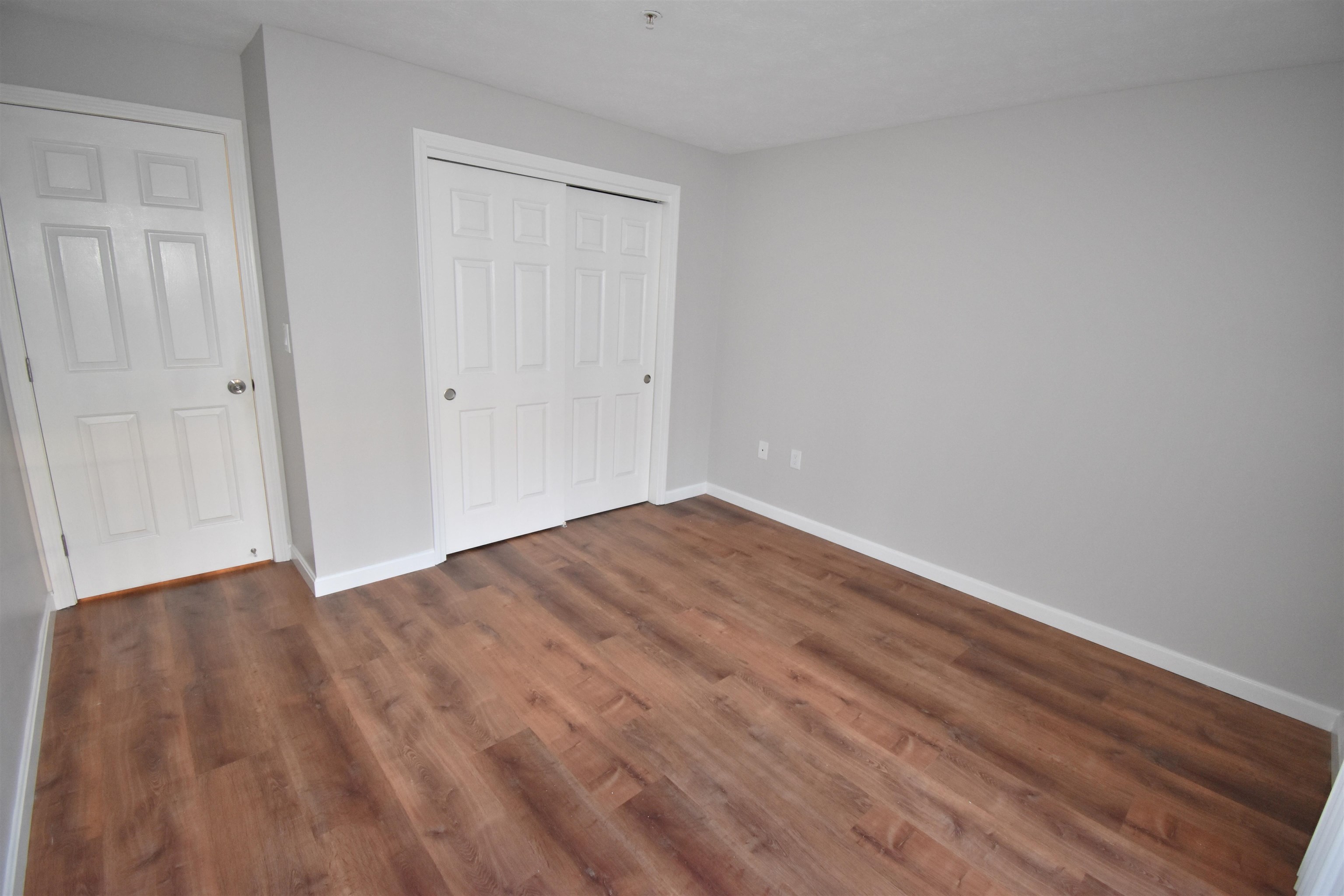 96 River Road, Unit 201 Manchester, NH 03104 - Photo 8 of 14 Gallery Image 8