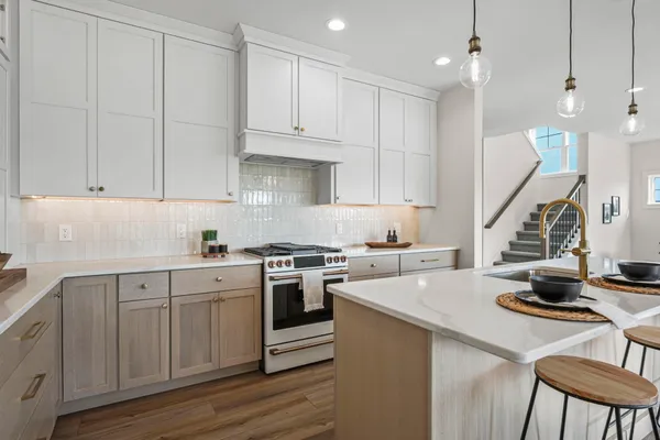 $989,900 | 920 Carnoustie Way, Oregon, WI 53575