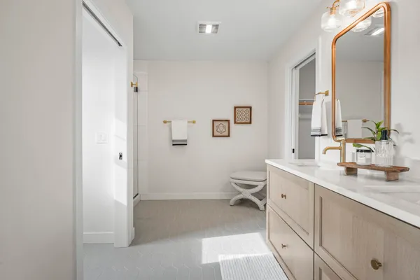 $989,900 | 920 Carnoustie Way, Oregon, WI 53575