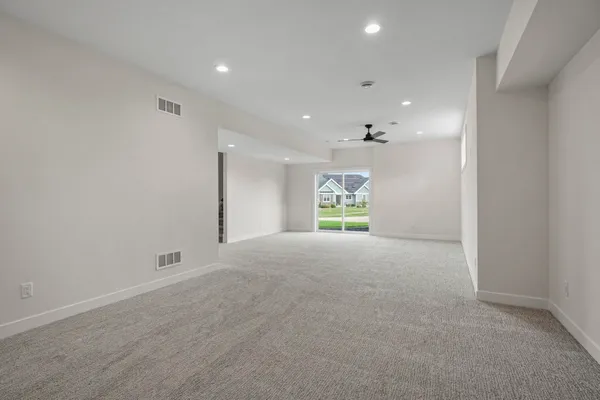 $989,900 | 920 Carnoustie Way, Oregon, WI 53575